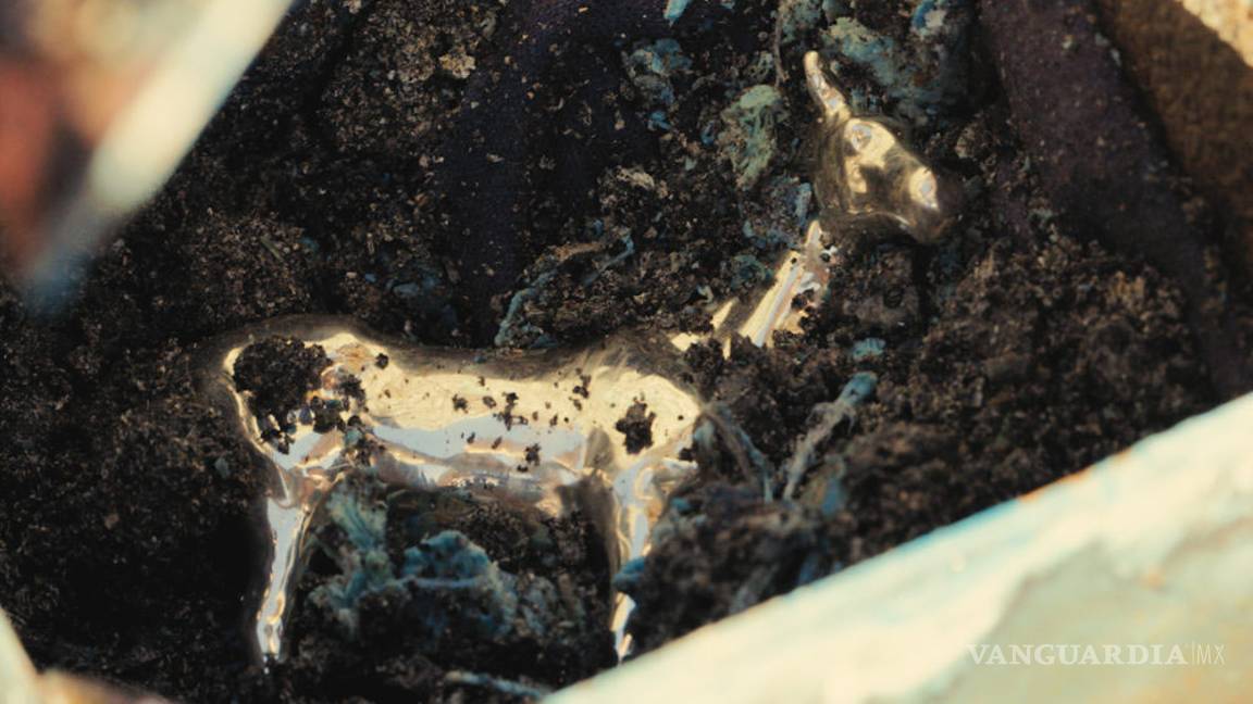 $!El cadáver engarzado