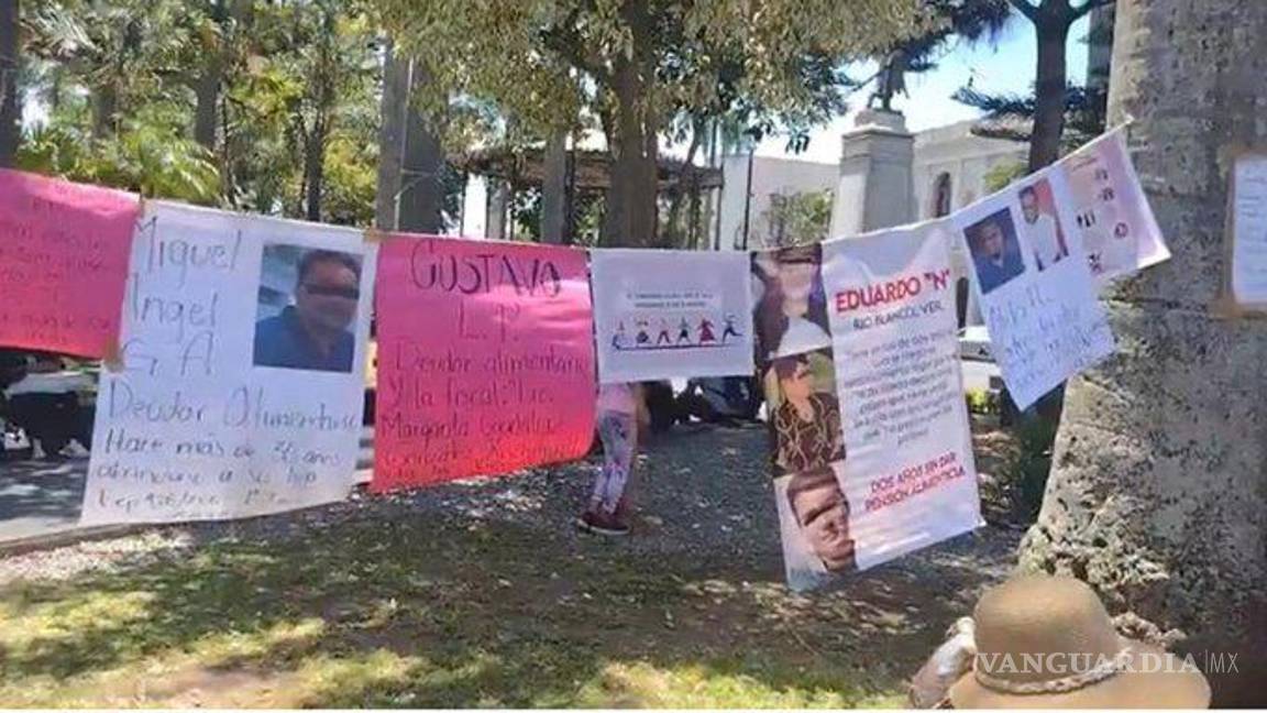 $!Tendederos en todo México, para exhibir a deudores alimentarios