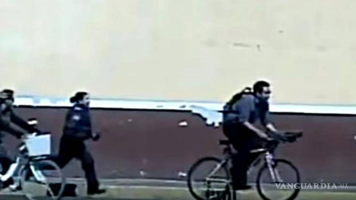 Mujer policía no deja de perseguir a ladrón de 'bicis' hasta atraparlo