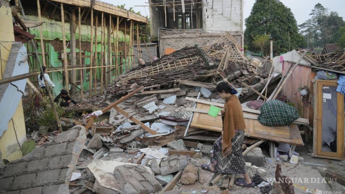 Ya son 268 los muertos por sismo en Indonesia