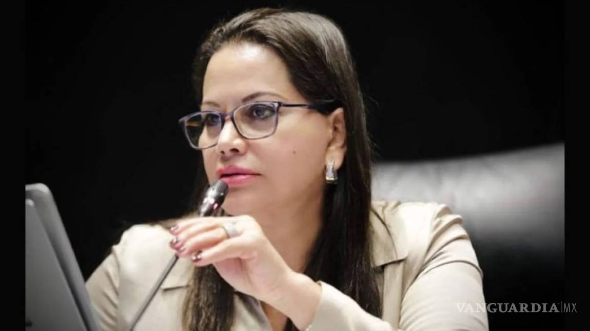 Senadora de Morena exhibe instrucciones de AMLO sobre 'estados que le interesan mucho' en las elecciones