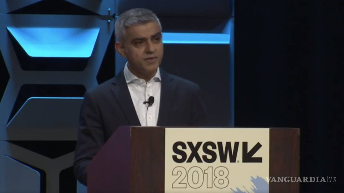 Facebook y Twitter alimentan las divisiones sociales: Sadiq Khan en SXSW