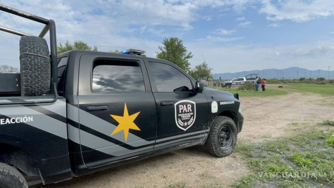 $!Familiares del hombre solicitaron ayuda, pero ya no presentaba signos vitales.