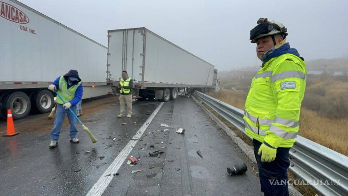 $!Personal de Capufe actuó rápidamente para evitar más incidentes en la carretera Carbonera-Ojo Caliente.