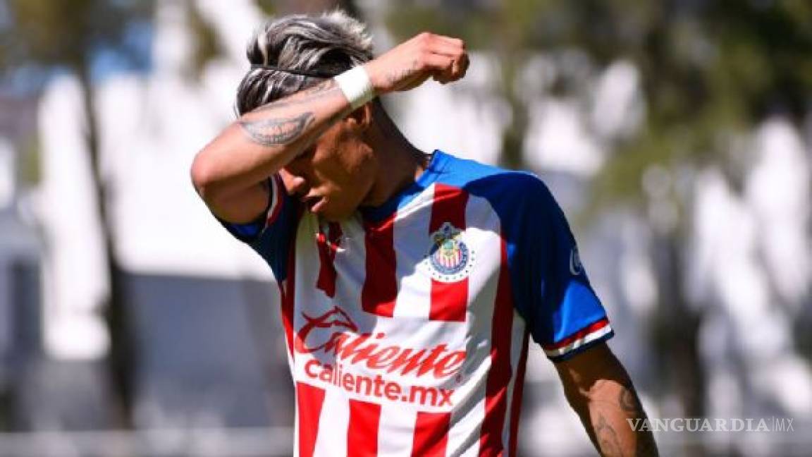 'Chicote' Calderón no ha saboreado una victoria en la Liga MX con Chivas