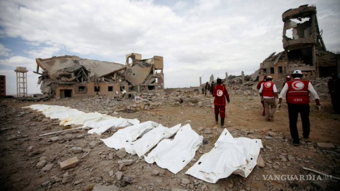 Serían más de 100 muertos por bombardeo saudita en Yemen