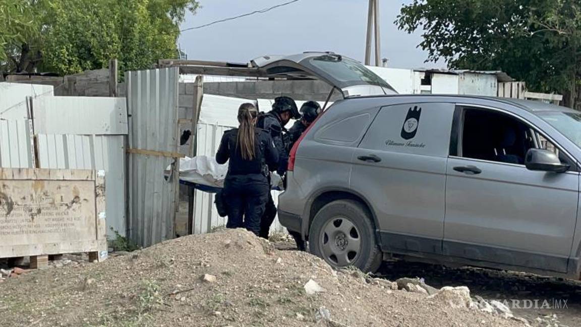 $!El cuerpo fue trasladado al Semefo, donde se le practicará la necropsia de ley.