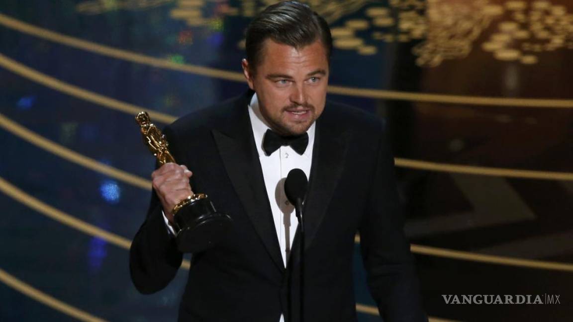DiCaprio devuelve Óscar... de Marlon Brando