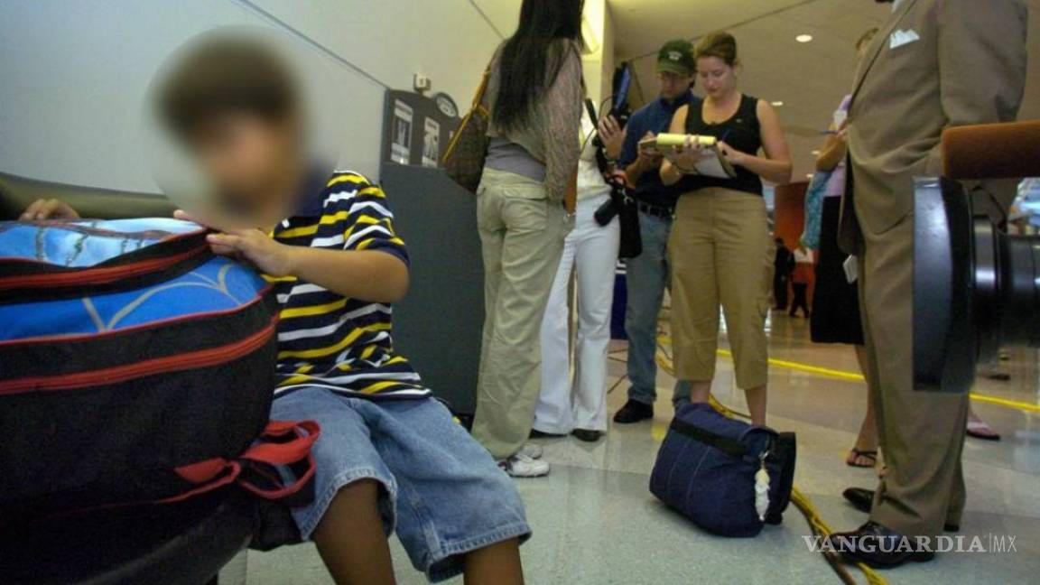 Un niño de 8 años lleva 9 días detenido solo en un aeropuerto de París