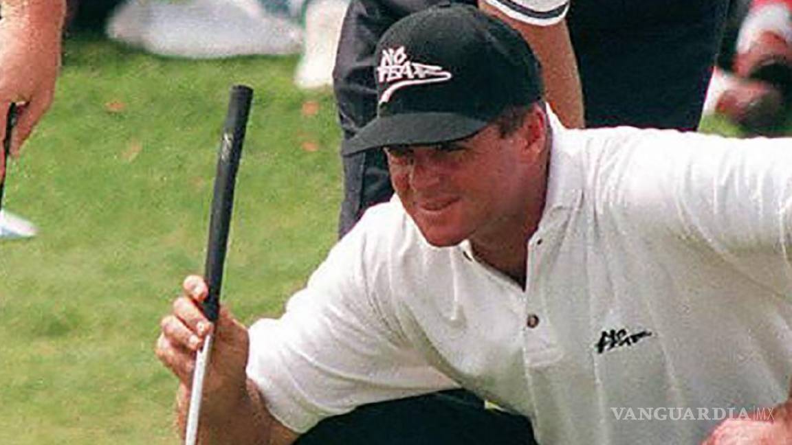 Ex campeón de golf se suicidó frente a su esposa, luego de tener como rehén a su familia