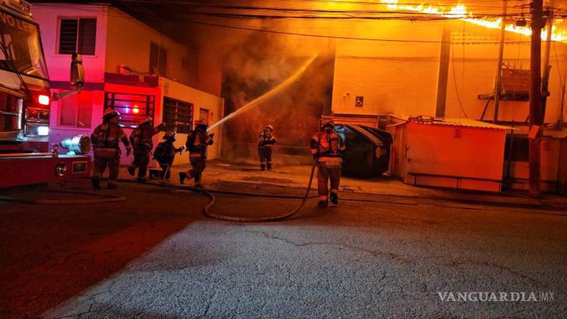 $!Arde empresa de café en Monterrey, Nuevo León
