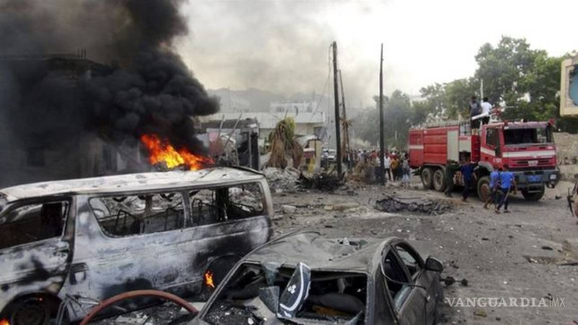 6 muertos en explosiones de coches bomba en Yemen