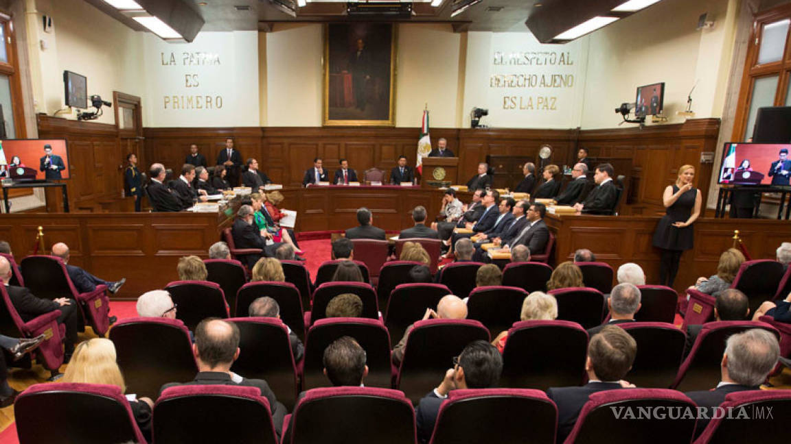 Critica AMLO al Poder Judicial de 'querer legislar' por Ley de Remuneraciones