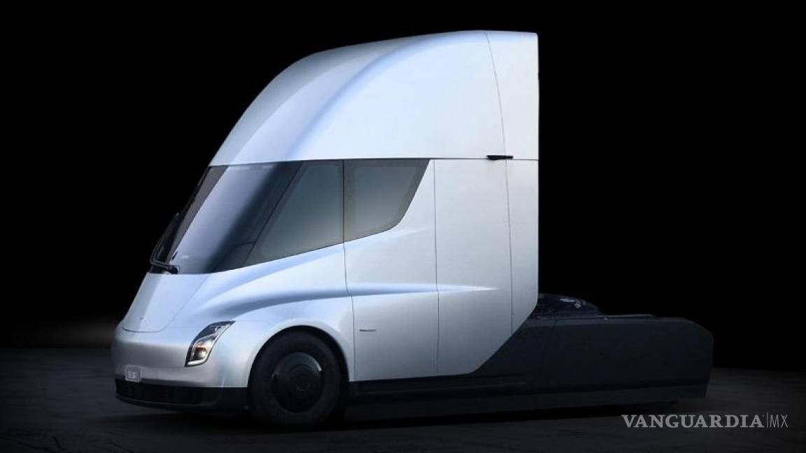 Nuevo camión de Tesla llega a 100 km/h en poco más de 5 segundos (video)