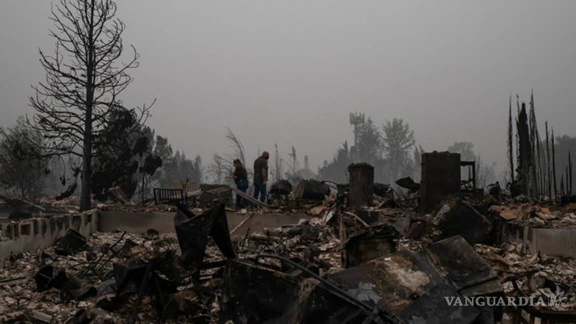 $!Humo de incendios ya cubre la costa oeste de EU