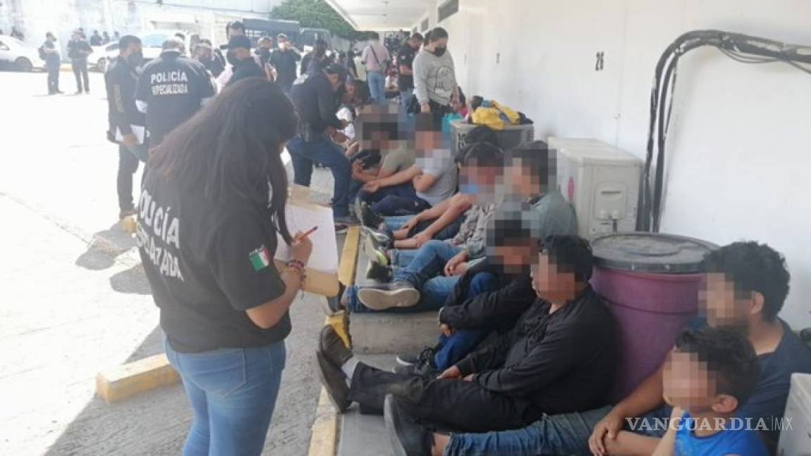 Normalistas detenidos en Chiapas “tiraron bombas”, critica AMLO