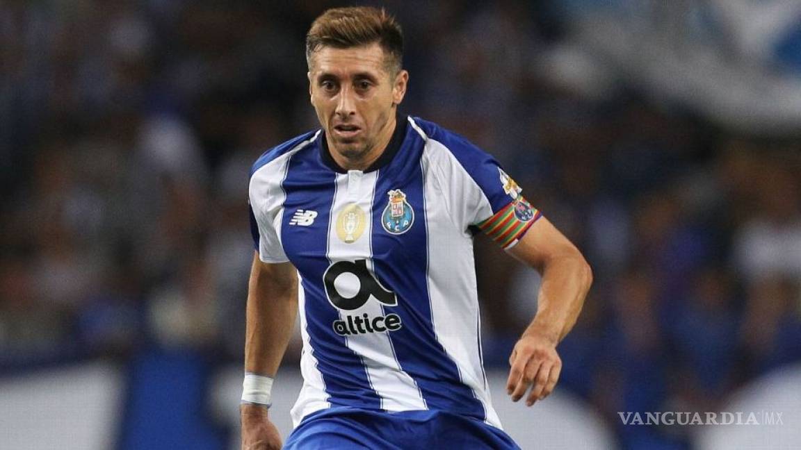 Herrera sigue como capitán, 'Tecatito' titular y el Porto logra sólo un punto