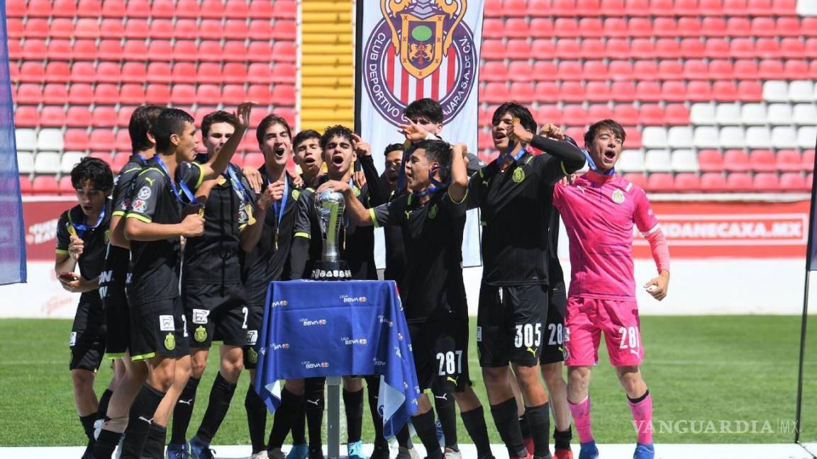 Chivas se coronó campeón de la Categoría Sub16 en la Liga MX