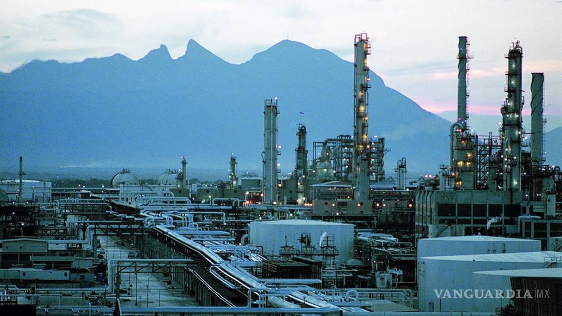 Pemex tiene 40 años sin construir una refinería