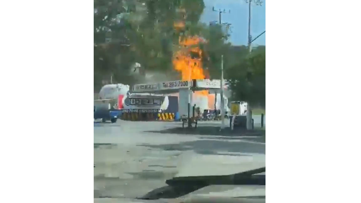 Explotan dos pipas en una gasera de Montemorelos, Nuevo León