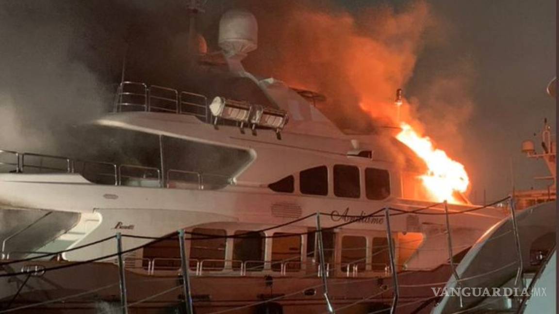 7 millones de dólares se hunden en el mar... se incendia yate de Marc Anthony en Miami