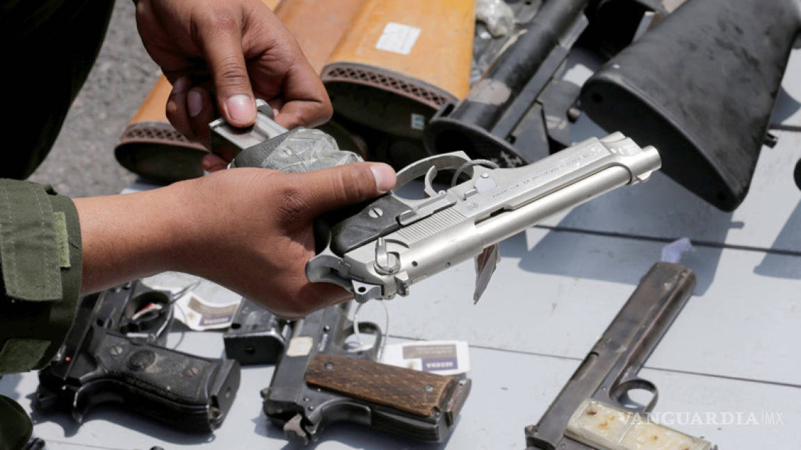 Cárteles mexicanos hacen tráfico ‘hormiga’ de armas usando a civiles