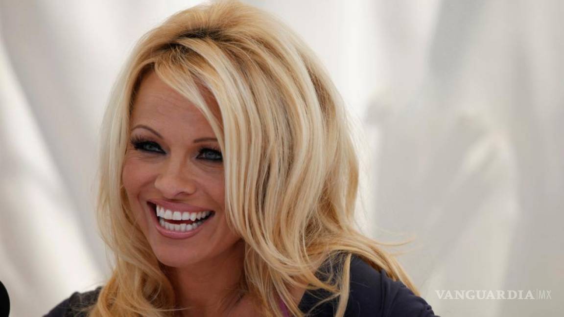 Pamela Anderson se pronuncia en contra de las corridas de toros