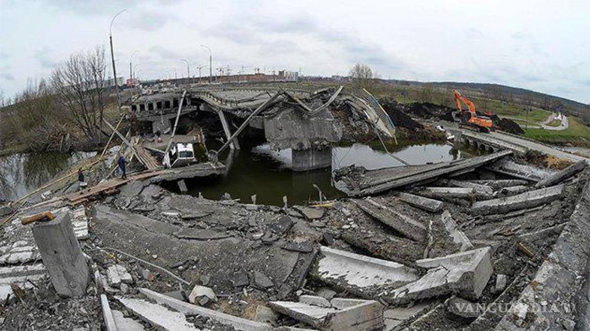 $!Rusia destruyó por completo el aeropuerto de Dnipro, en Ucrania