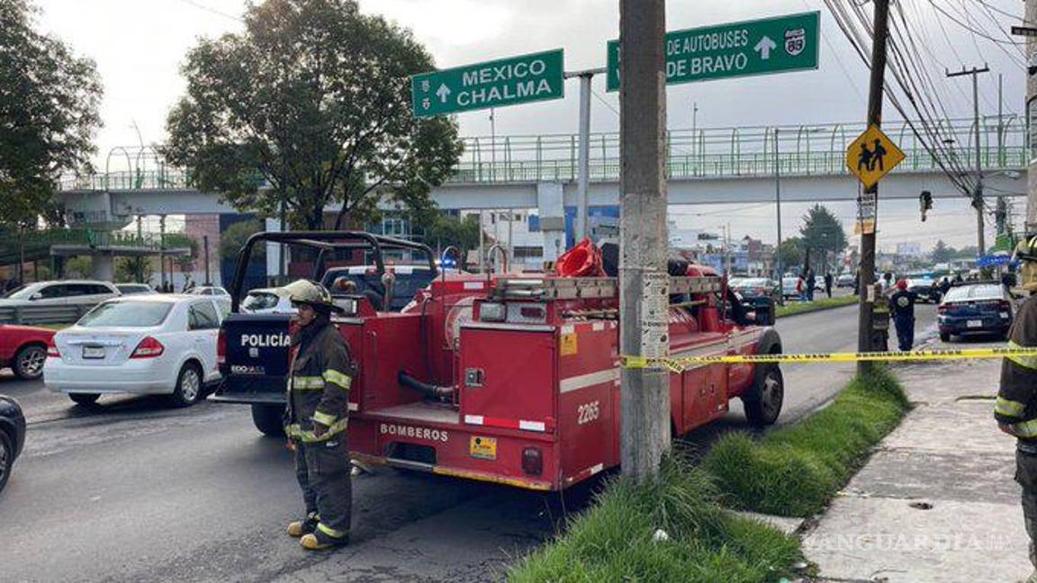 $!Cadáveres abandonados en Toluca; dejan uno colgado frente a la UAEM