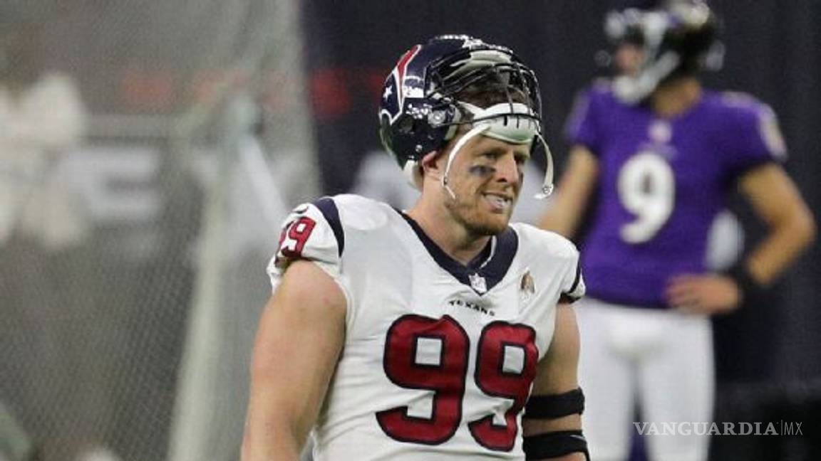 $!J.J. Watt reprocha la jugada 'estúpida y egoísta' de Ross Blacklock