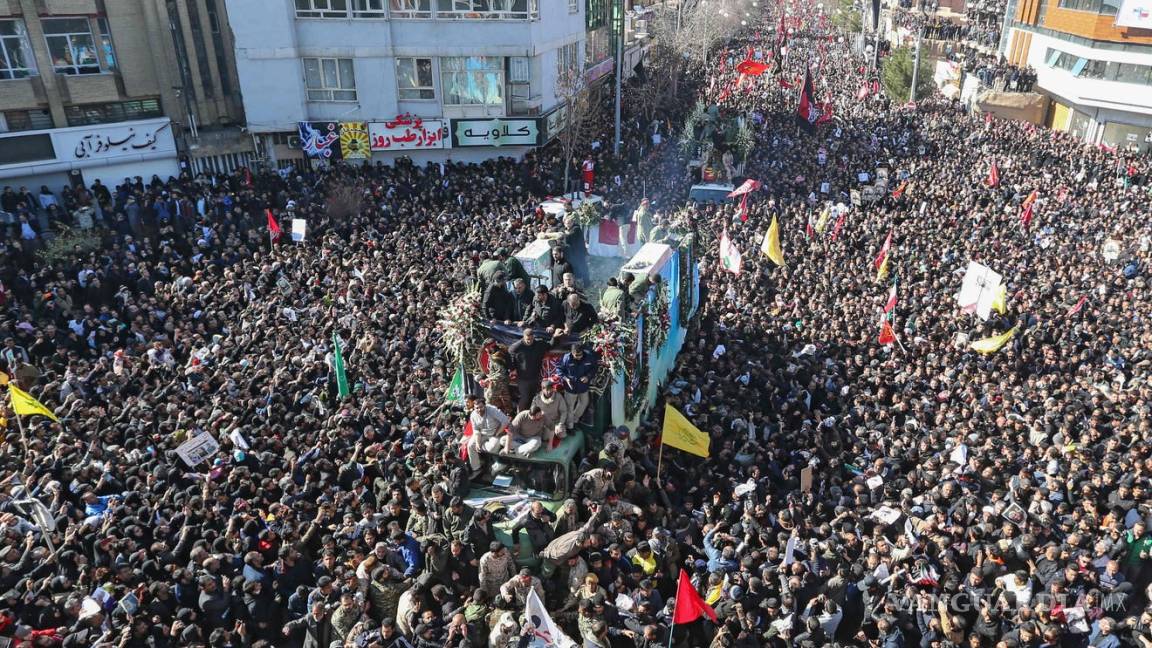 Mueren más de 50 personas en estampida en el funeral de Soleimani en Irán