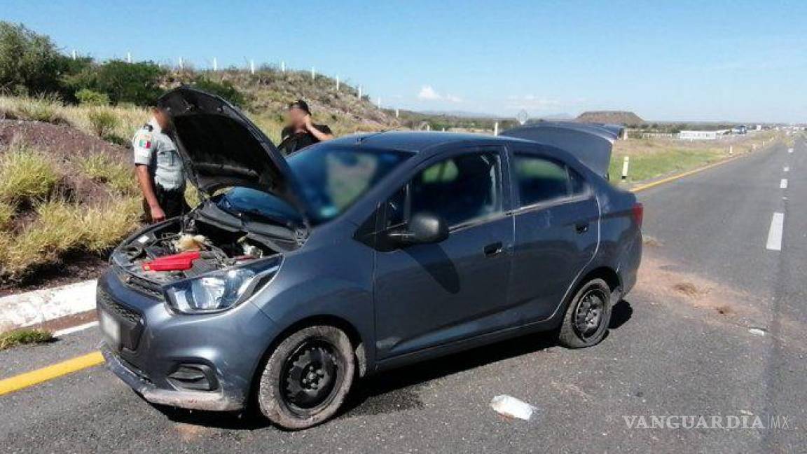 Cierran parcialmente carretera Saltillo-Torreón por accidente automovilístico
