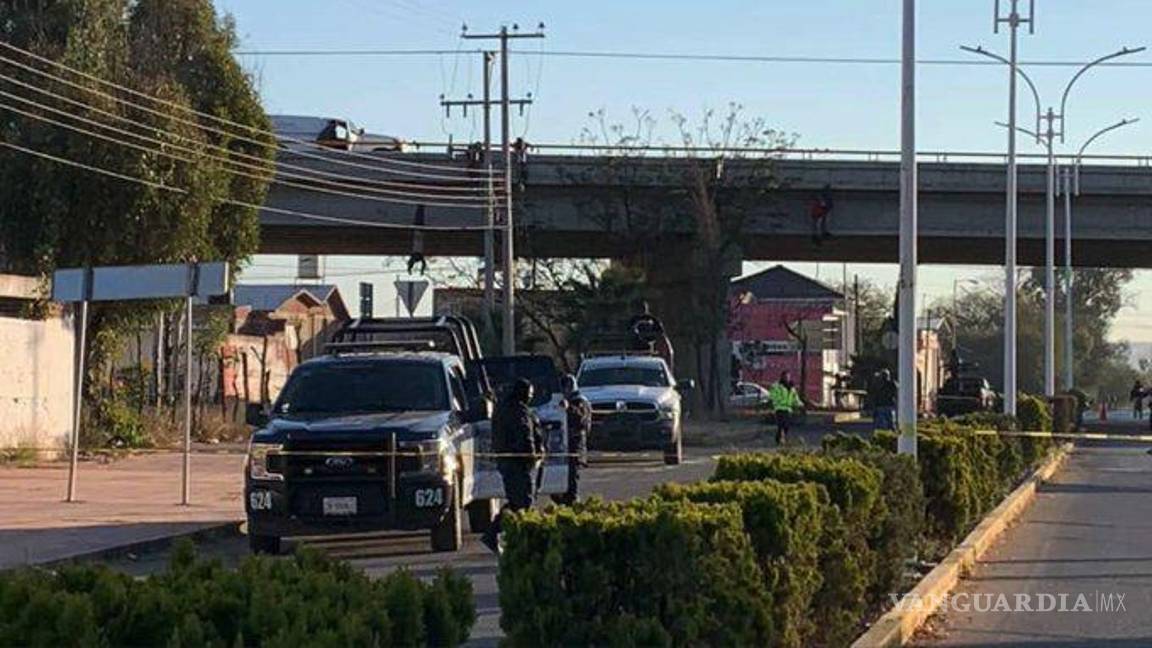 $!Dejaron 10 cuerpos colgados en un puente en Zacatecas