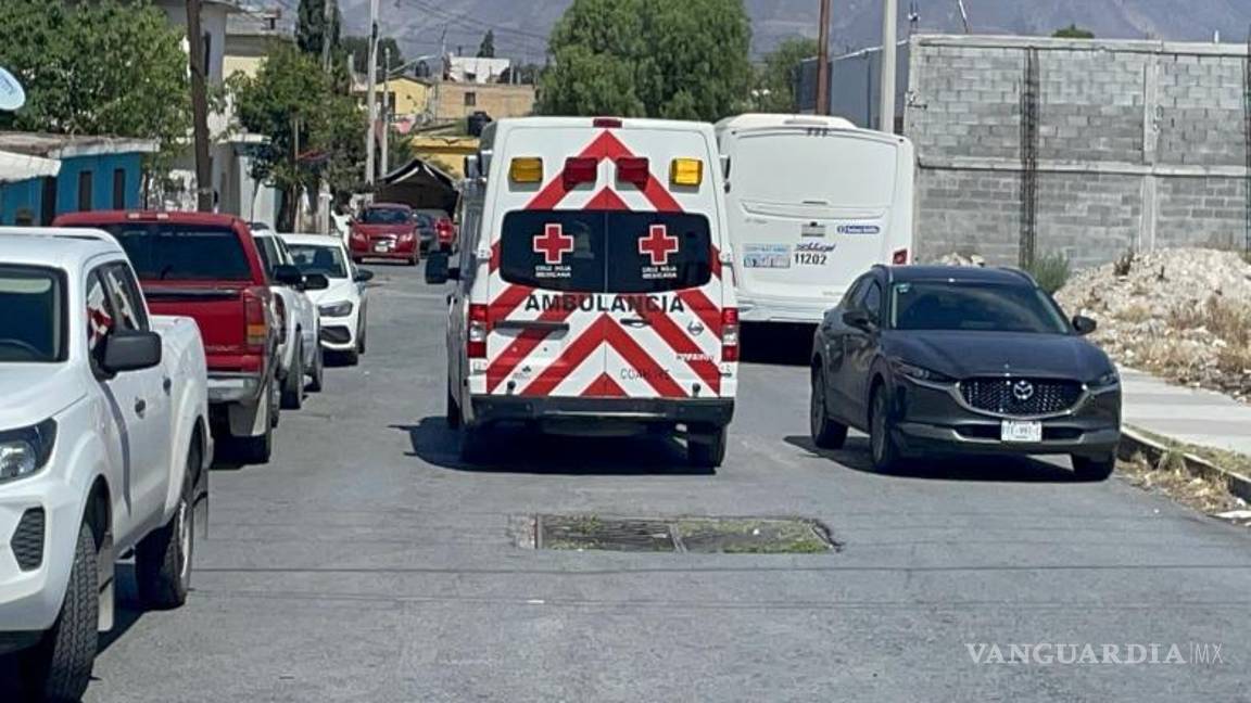 $!Tras el accidente, el hombre fue trasladado al IMSS para una revisión médica, donde se descartaron lesiones graves.