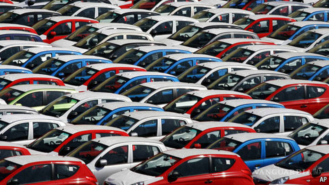 Descienden las ventas de vehículos ligeros en EU