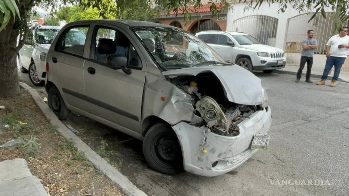 $!El accidente se registró alrededor de las 12 del mediodía en el cruce de Avena y Espiga.