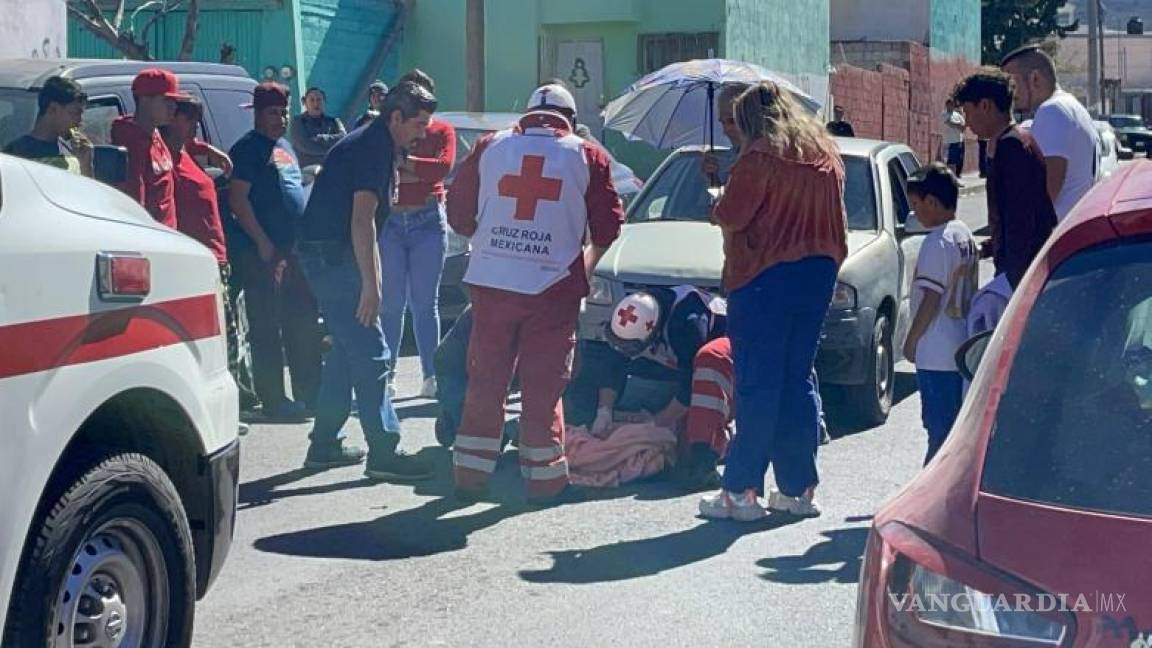 Atropellan a niña de 8 años y la trasladan a Cruz Roja de Saltillo con raspones