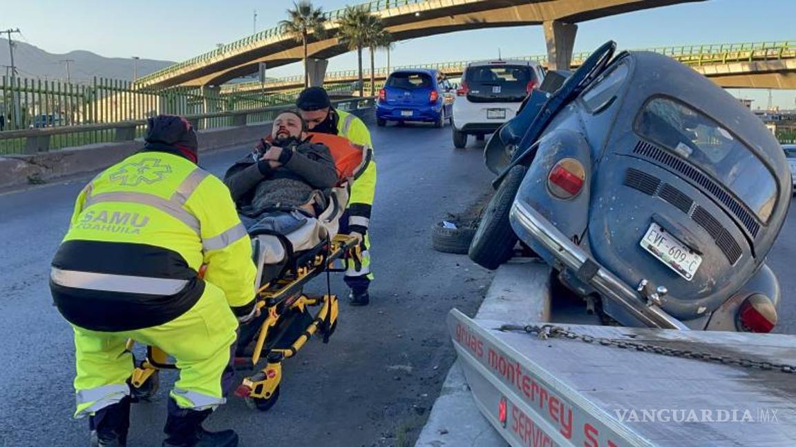 $!Personal de la Secretaría de Salud atendió al lesionado.