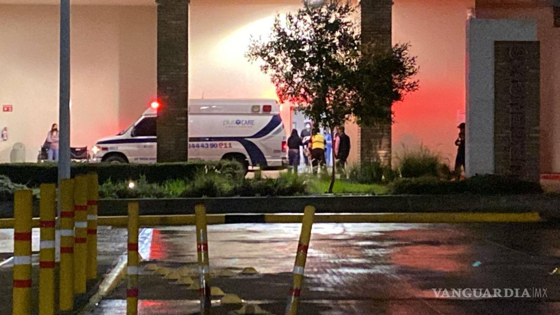 Elementos de la Fiscalía de Coahuila terminan al borde de la muerte tras sufrir accidente al chocar contra una vaca