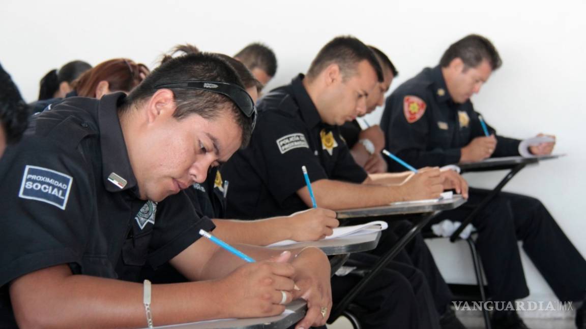 Otorgarán becas de permanencia a aspirantes a policías en Acuña