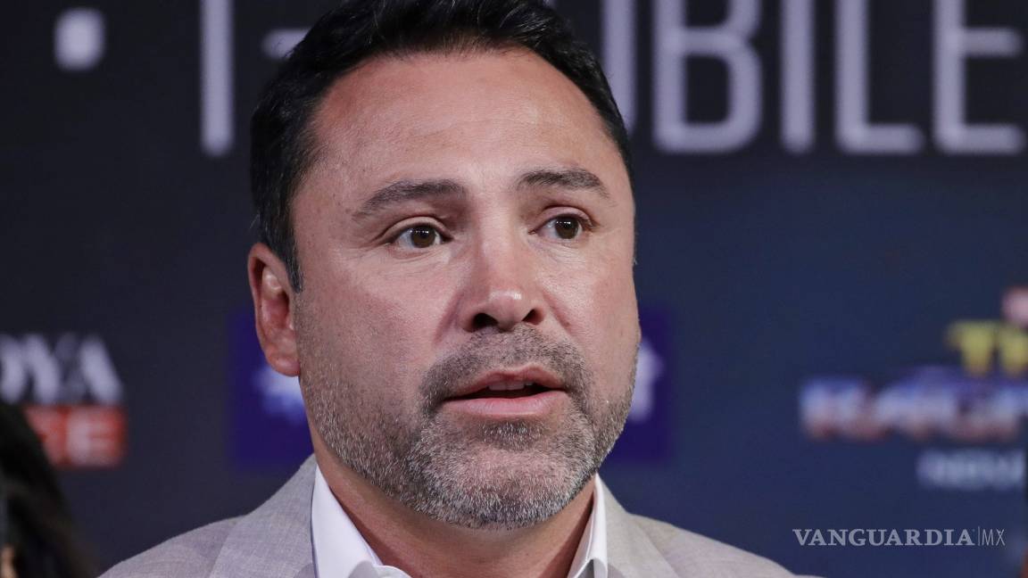 Óscar De La Hoya dice que desembolsó millones para asegurar el enfrentamiento entre Canelo y Gennady Golovkin