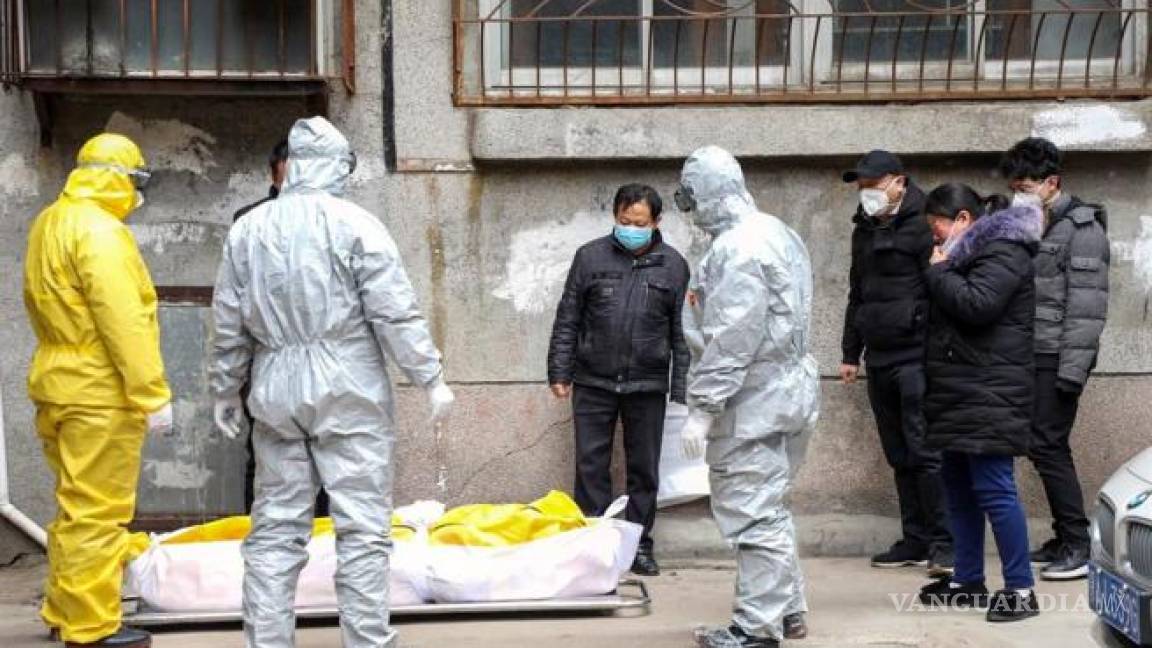 Ordenan incinerar cuerpos de quienes hayan muerto por coronavirus en China