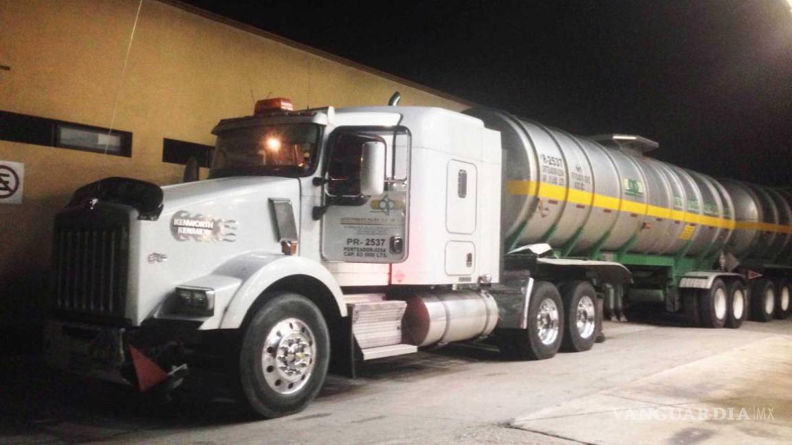 Sicarios se roban pipas de gasolina en municipio de Chihuahua