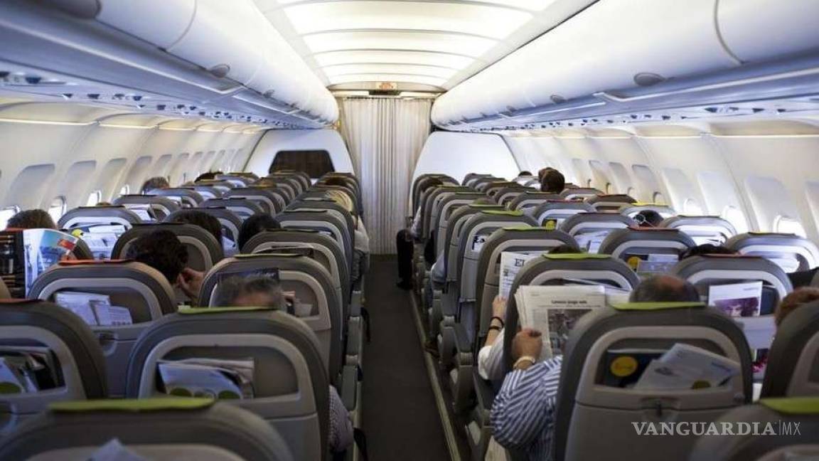 ¿Sabes qué tan sucios están los asientos de un avión?