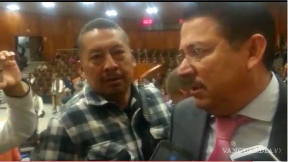 &quot;No preguntes estupideces&quot;, dice diputado de Veracruz a periodista