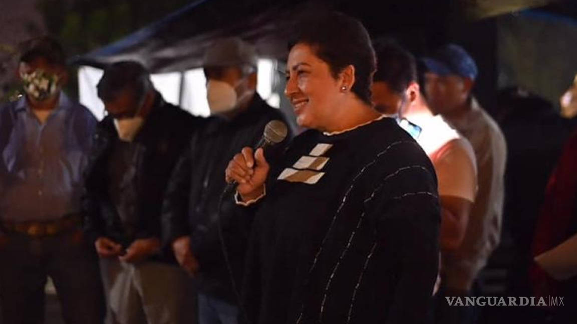 'Si no se mueren de una cosa se mueren de otra': Alcaldesa de Veracruz justifica evento masivo
