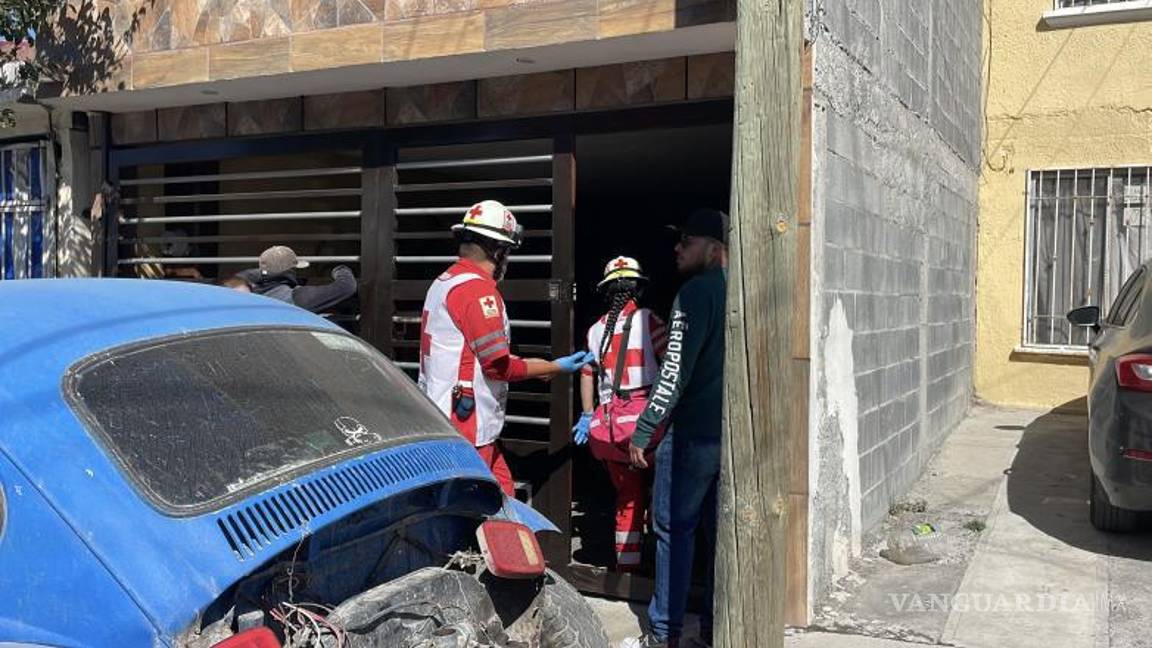 $!Paramédicos de Cruz Roja brindaron atención prehospitalaria antes del traslado urgente.