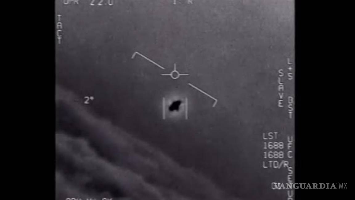 El Pentágono desclasifica videos de avistamientos OVNI... y redes vuelven tendencia a Jaime Maussán