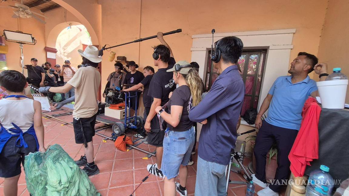 $!Autoridades municipales respaldaron la producción independiente durante su estancia en el Pueblo Mágico.