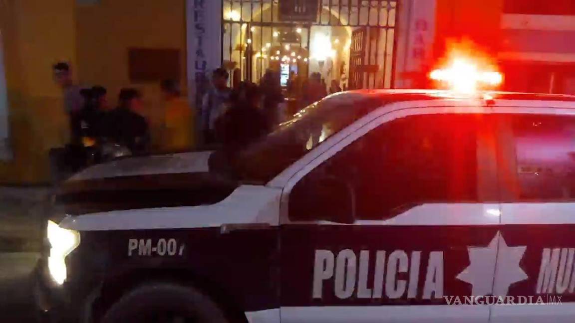 Golpean a mujer con botella durante trifulca en bar de Parras, Coahuila